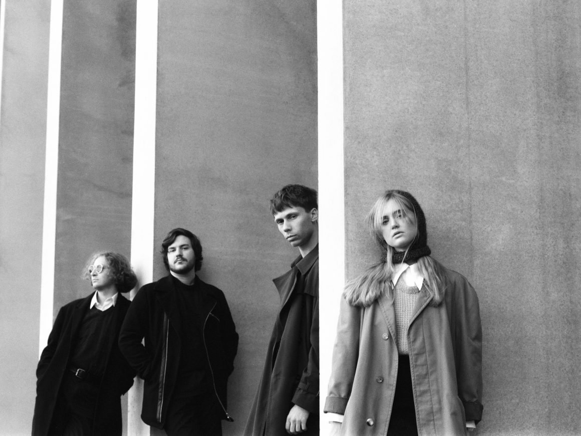 A Minute 'til Midnight | An Interview with Minuit Machine — Post-Punk.com